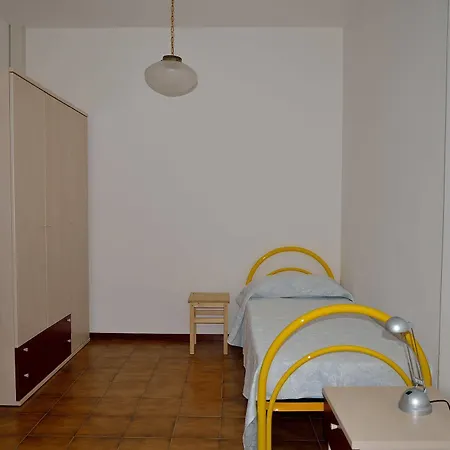 Aurora Apartahotel Lido Adriano