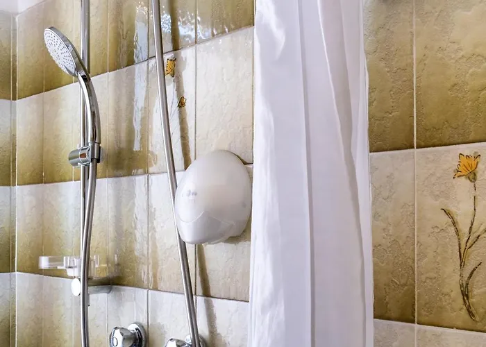 Apart Otel Aurora 4*