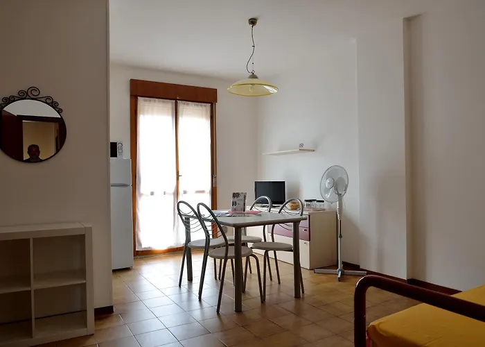 Apart Otel Aurora 4*